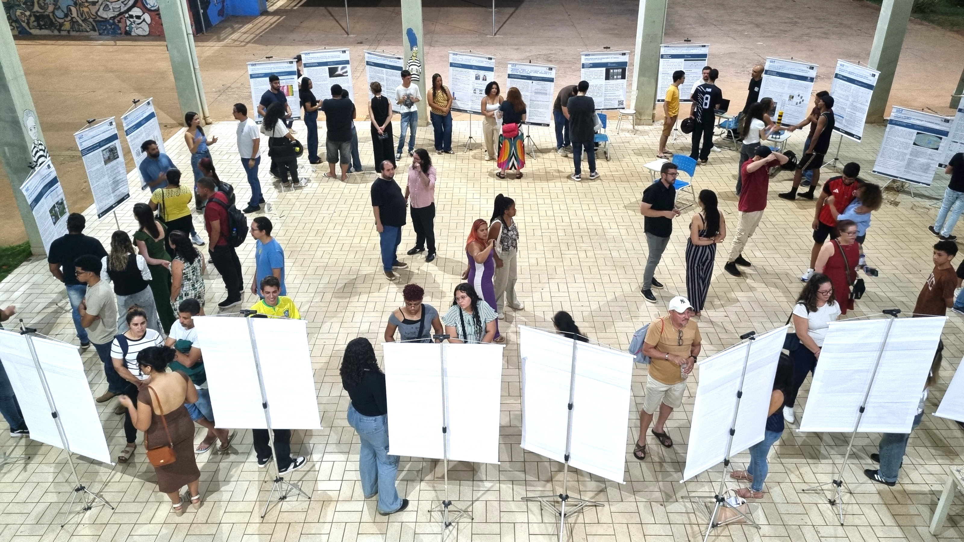 Vinte e sete trabalhos de pesquisa científicas foram apresentadas no SICT Local